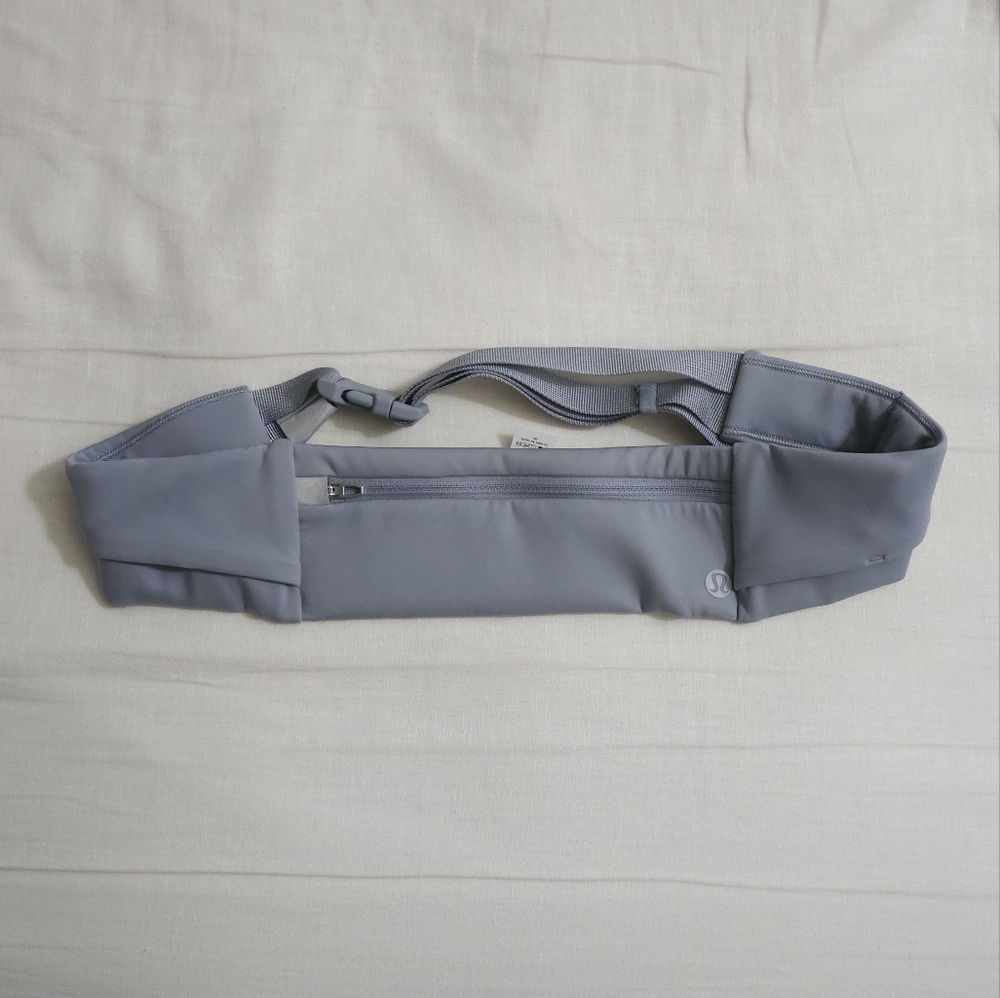Lululemon Fast and Free Run Bag - Grey Color (S/M)